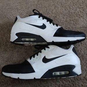Mens Nike Air Max shoes, Black/White